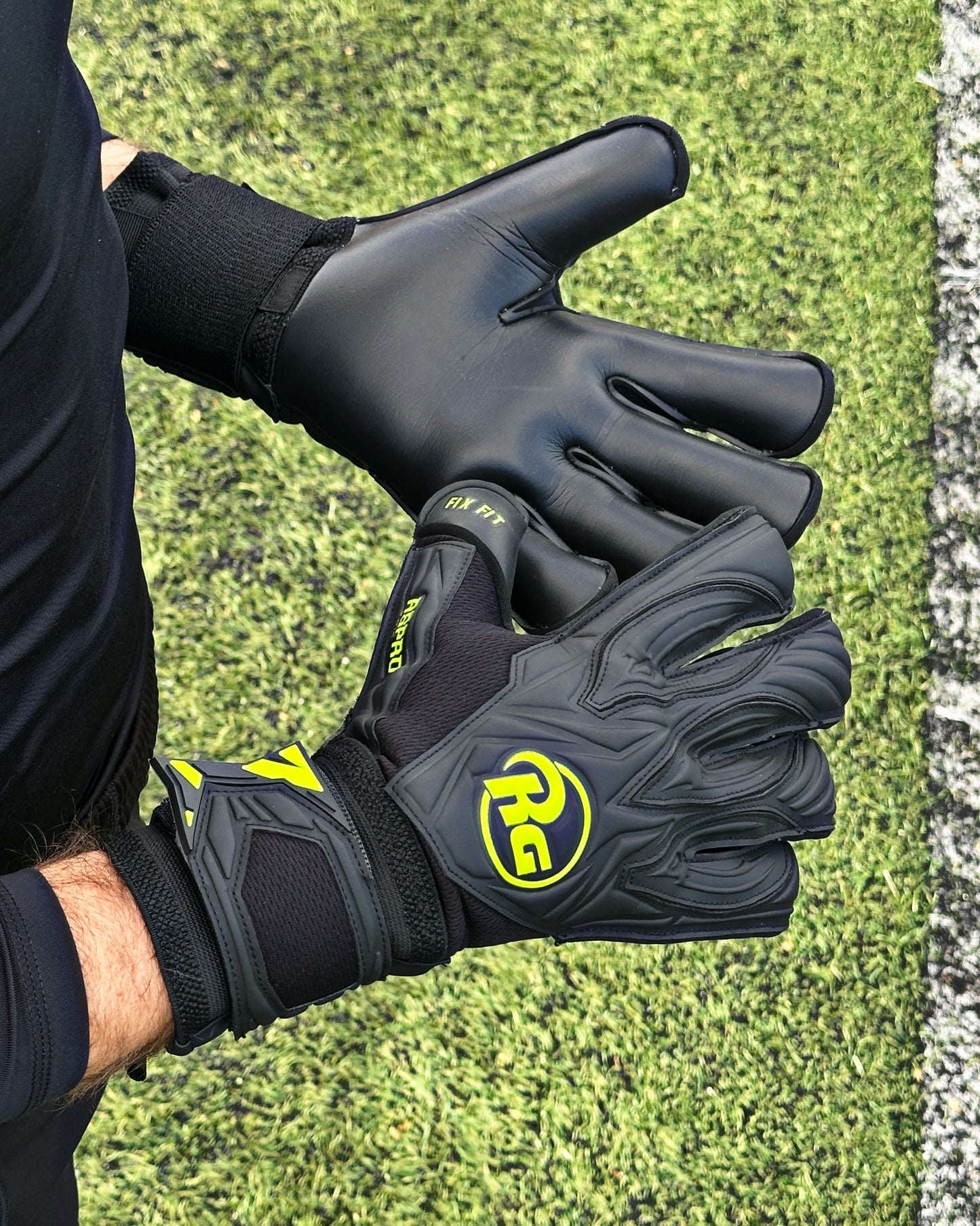 ASPRO BLACK OUT 25/26
