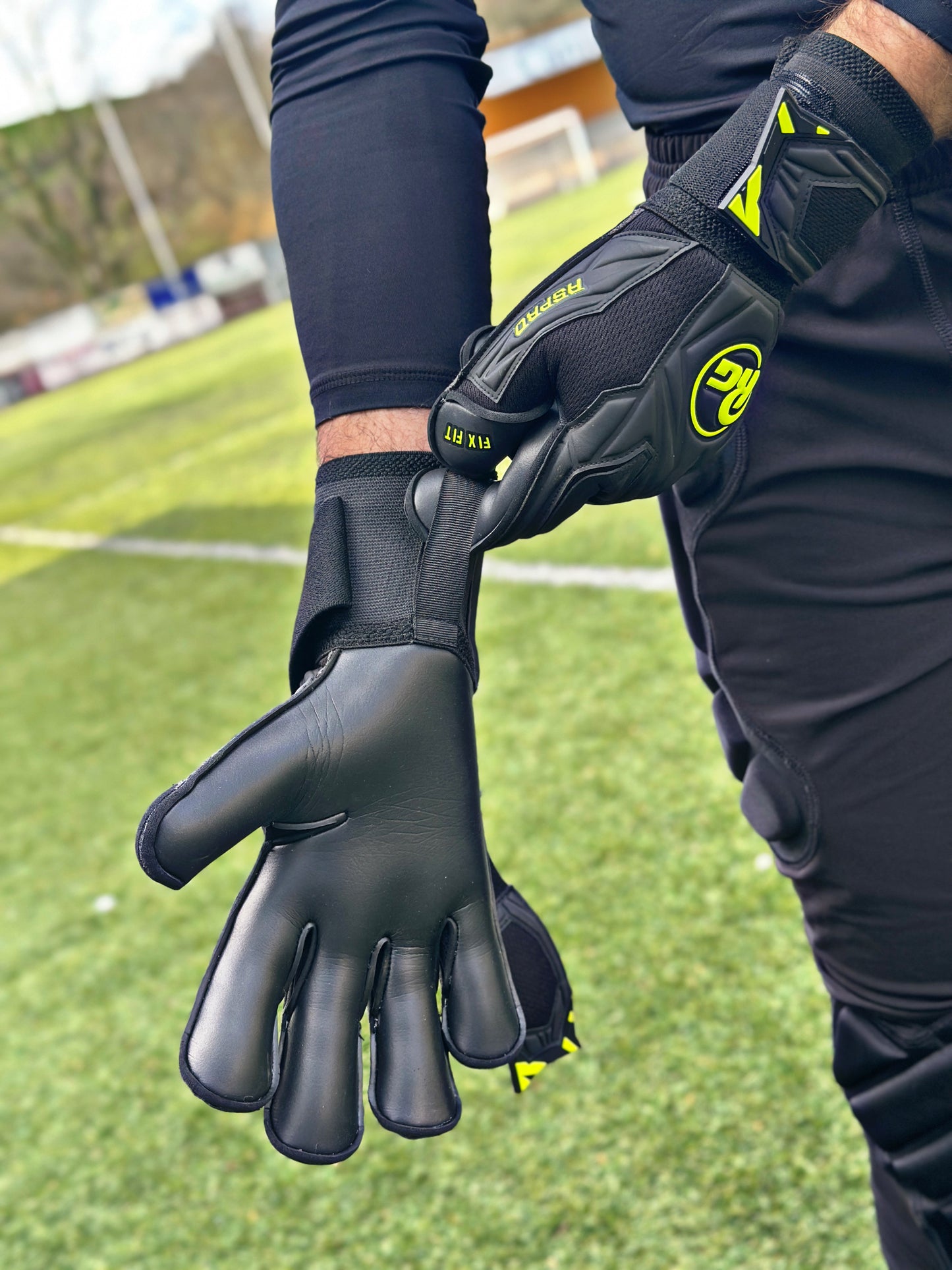 ASPRO BLACK OUT 25/26